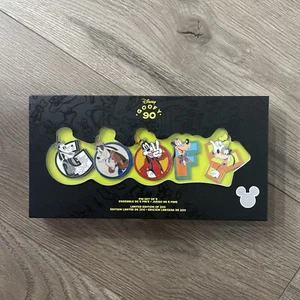 Disney D23 2022 Goofy 90th anniversary LE 200 pin set new  - Picture 1 of 6