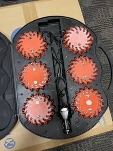 Flare Emergency Road Disc Safety LED Light Flashing Roadside Beacon Warning Lite - Picture 1 of 1