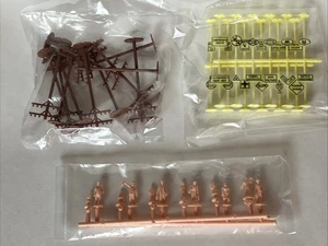 LOTE POSTES TELEFÓNICOS ESCALA HO BACHMANN, SEÑALES DE TRÁFICO Y PERSONAS - Imagen 1 de 4