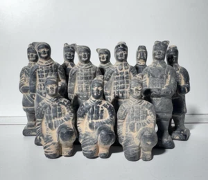 Vintage Terracotta Warriors Set of 12 Chinese Soldier Figurines Pottery B63/ New - Picture 1 of 6