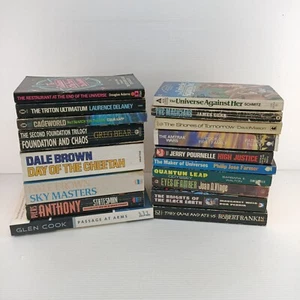 18x Vintage Science Fiction Book Bundle Douglas Adams Restaurant At The End Of - Picture 1 of 7