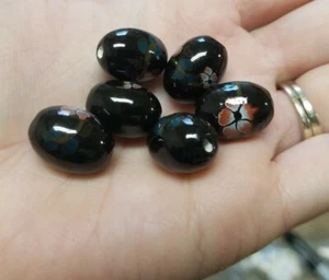 6 Porcelain Oval beads Black with Red and white Flower patterns. - Picture 1 of 2