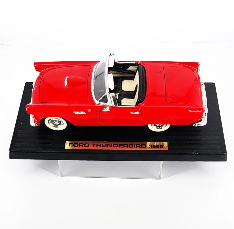 Ford Thunderbird 1955 Road Legends escala 1/18 fundido a presión rojo negro blanco en base Foto 1 de 4