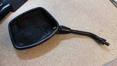 Kawasaki GPZ 305 1983 | Carcasa del espejo retrovisor izquierdo | Usado OEM de fábrica Foto 1 de 4