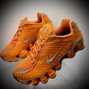 логично горя САЩ nike shox tl1 naranjas Несъвместим хамбургер Внезапно  слизане
