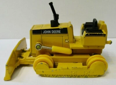 John Deere 1/64 Scale Bulldozer For Parts or Restoration # 568-8513 - Image 1 of 4