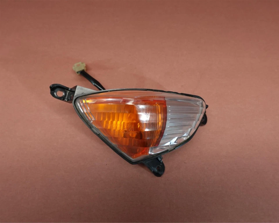 07-12 2007 YAMAHA FJR1300 FJR 1300 intermitente delantero izquierdo Foto 1 de 4