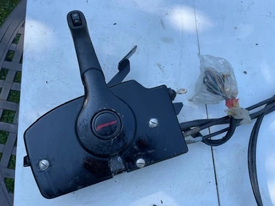 MERCURY 40HP EFI 2015 OUTBOARD- Remotes Control Box assembly incl 11ft cables - Image 1 of 4