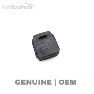 1996-2001 AUDI A4 AVANT B5 - верхний радиатор резиновое крепление 8D0121276 - Изображение 1 из 4