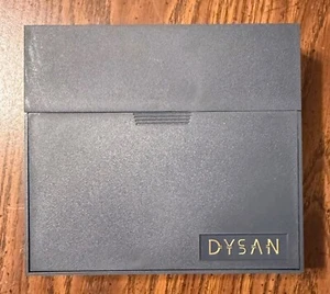 Vintage 5 1/4" floppy case for bookshelf or travel by Dysan; holds 18 floppies - Picture 1 of 4
