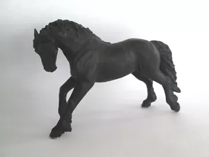 Caballo semental negro frisón Safari Ltd 4" 2005 - Imagen 1 de 5