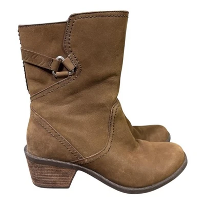 Botín impermeable Teva Foxy Mid para mujer talla 7 Foto 1 de 4