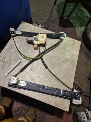 Ford Mondeo Mk4 Front Drivers Window Regulator motor 6M21-14553-B 6M2114553B - Image 1 of 3
