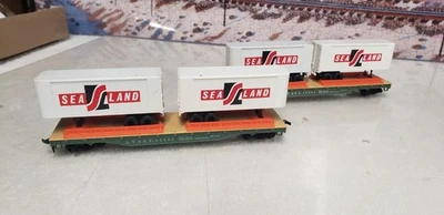 HO SCALE TYCO AT/SF SANTA FE 50'FT FLAT CAR W/ SEALAND TRAILERS LOT OF (2)🔥🔥🔥 - Image 1 of 4