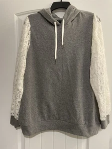 TORRID Classic Fit Cozy Fleece Hoodie W/ Lace Sleeves . Size 00 . M-10. NWOT. - Picture 1 of 16