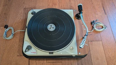 Tocadiscos Thorens TD 124 Foto 1 de 4
