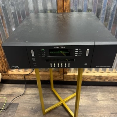 Sistema de distribución de audio Crestron AADS-XM Adagio 6 zonas con sintonizadores AM FM XM Foto 1 de 4
