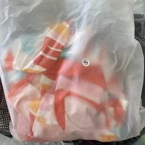 2 New Womens Pieces Clothes - Picture 1 of 6