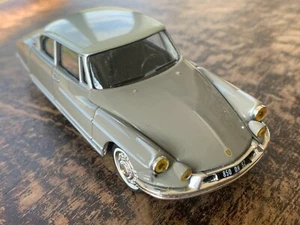 Norev 1959 Citroen DS 19 Coach Le Paris Henri Chapron Diecast Model Car Unboxed - Picture 1 of 8
