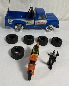VTG 70-80s Blue Tonka Pick Up Truck w/ XR-101 Tires w/ Broken Bike & Jack - READ - Picture 1 of 24