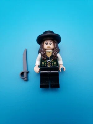 Lego Piratas del Caribe Minifigura Angélica con Sombrero 4195 ¡La Venganza de la Reina Ana! Foto 1 de 4