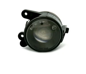 VW GOLF 5 2003-2004 VH150L LEFT HALOGEN FOG LIGHT - Picture 1 of 2
