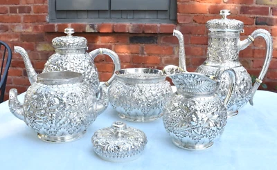 Fino juego de té de café antiguo TIFFANY & CO 5 PIEZAS plata esterlina repousse helecho rosa Foto 1 de 4