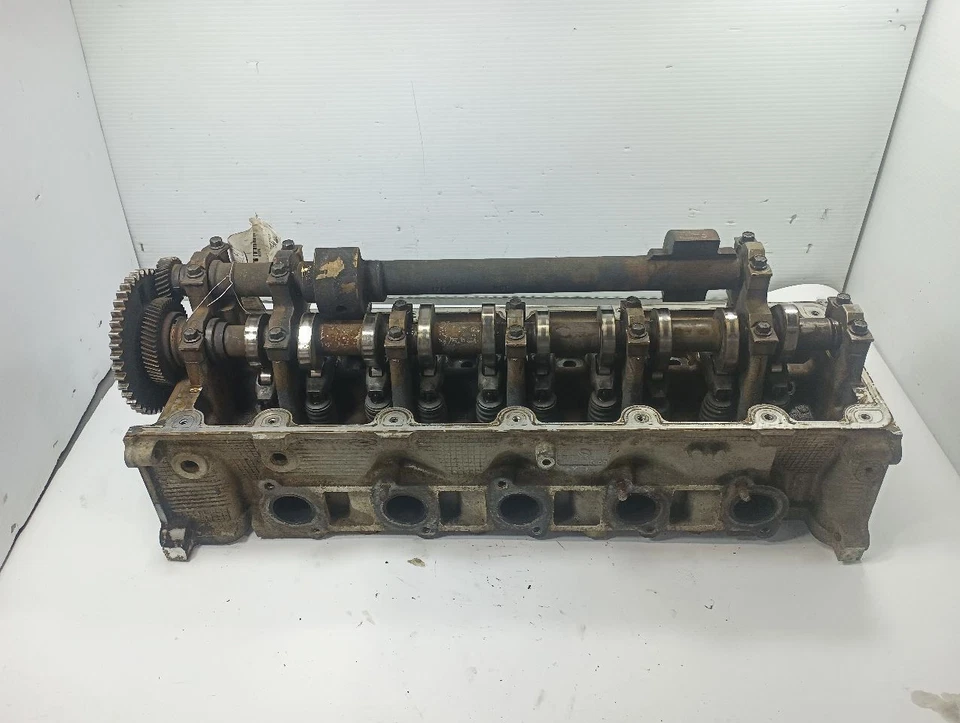 Culata izquierda conductor Ford F350 2004 6,8 L 11839242 Foto 1 de 4