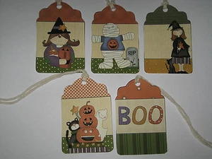 PRIMITIVE 10 HALLOWEEN HANG TAGS (HHP-2) - Picture 1 of 1