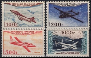 FRANCE POSTE AERIENNE SERIE AVION N° 30/33 NEUVE * GOMME TRACE DE CHARNIERE - Picture 1 of 2