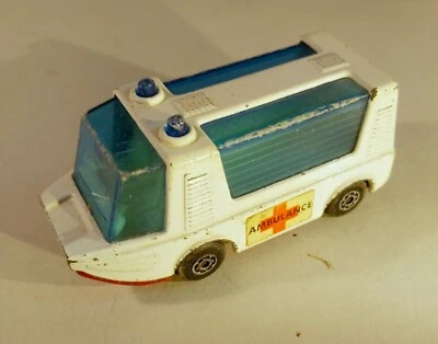 Matchbox 1971 Ambulance Stretcha Fetcha. Abertura da porta traseira. Bom estado. geral. - Imagem 1 de 4