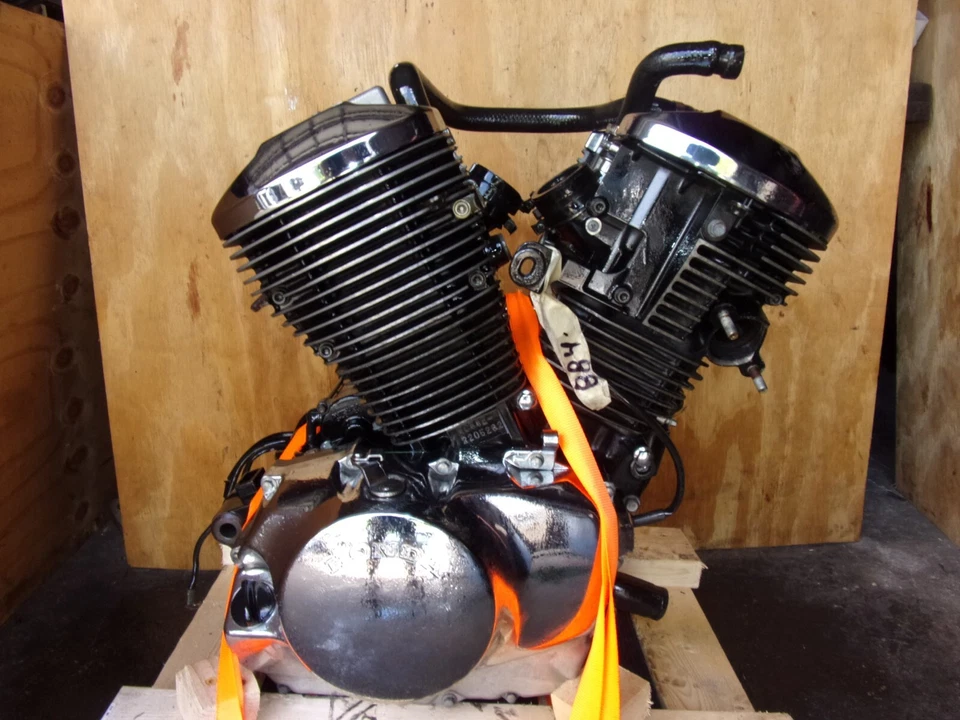 884 C HONDA SHADOW ACE 750 1999 OEM ENGINE R 118 R Foto 1 de 4