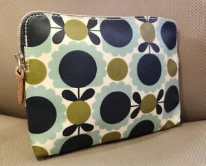 Orla Kiely Scallop Flower Cosmetic Bag - Picture 1 of 10