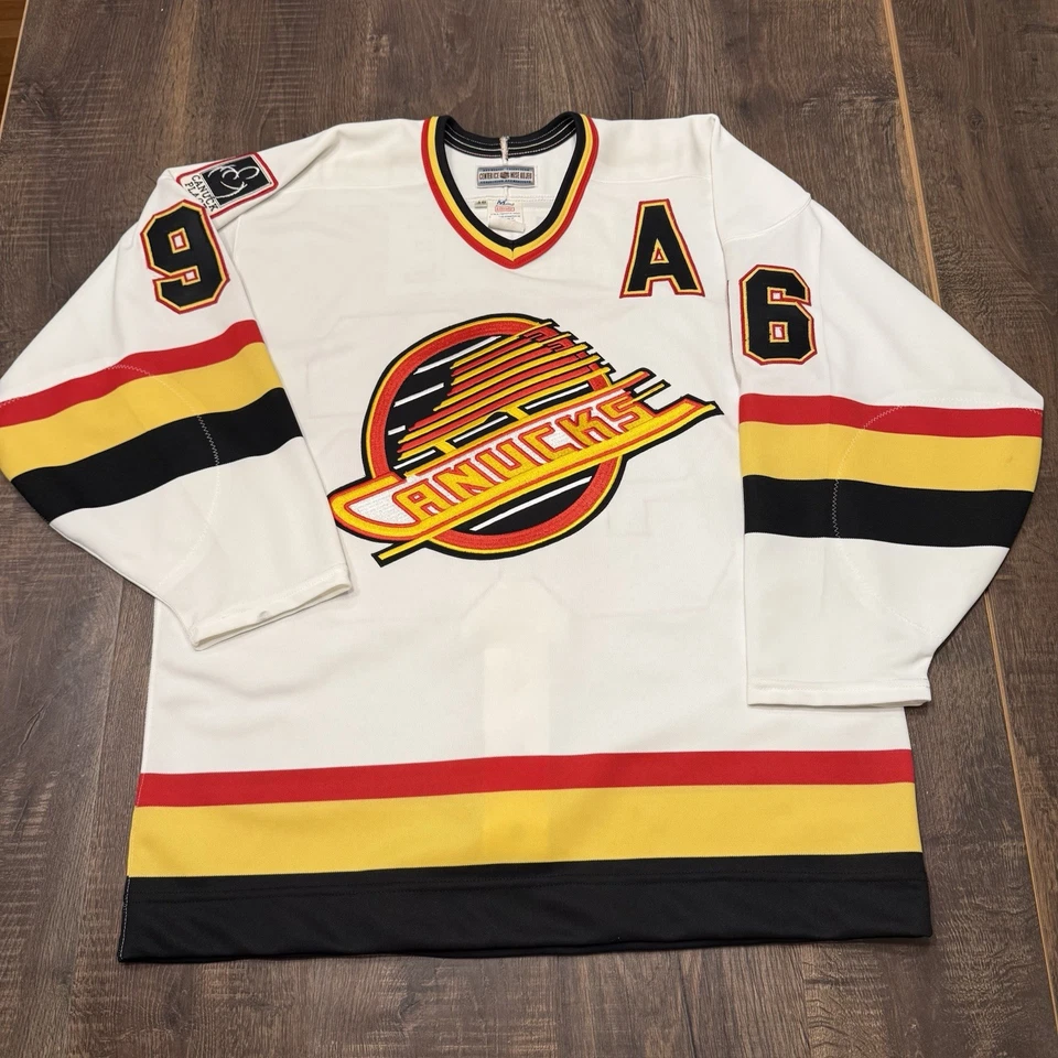Vtg 96 Vancouver Canucks Pavel Bure CCM Authentic Hockey 48 Jersey NHL Maska 90s - Image 1 of 4