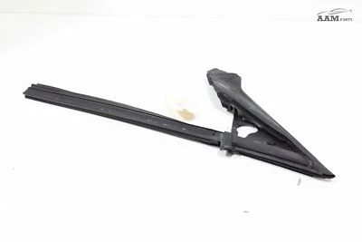 2014-2016 BMW 328I GT F34 FRONT RIGHT DOOR WINDOW WEATHERSTRIP CHANNEL SEAL OEM - Image 1 of 4