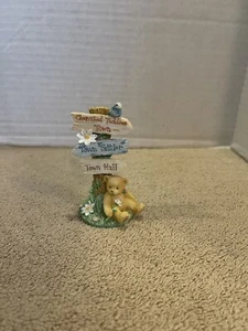 Cherished Teddies #CRT109 'Town Tattler Signage' Direction Figurine - Picture 1 of 6