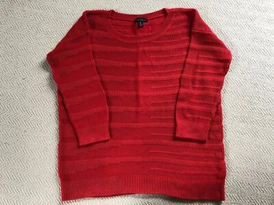 Willi Smith M red cotton textured crewneck sweater, 3/4 sleeves, button back - Image 1 of 4