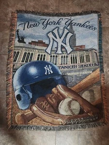 New York Yankees Throw Blanket - Picture 1 of 1