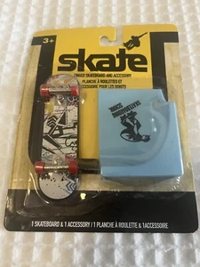 Juego de Skate Finger Skateboard con Rampas de Truco De Colección NUEVO - Imagen 1 de 2