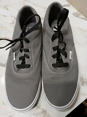 NUEVO SIN ETIQUETAS ZAPATILLAS VANS GRIS LONA CON CORDONES, JUVENIL TALLA 7/Mujer 8.5, NUEVAS $$$ Foto 1 de 4