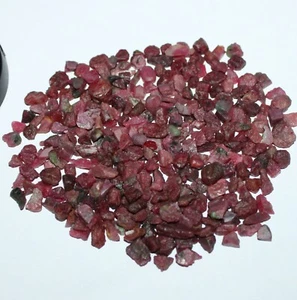 20 carat lot Ruby rough, red ruby raw crystal jewelry making crystal chips rough - Picture 1 of 4