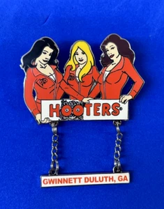 GWINNETT DULUTH, GA HOOTERS 3 GIRLS NASCAR RACE/RACING SPECIAL EVENT LAPEL PIN - Picture 1 of 4