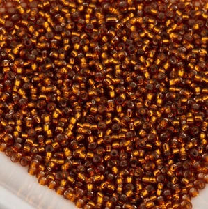 Toho Seed Beads 15/0 Smoky Topaz Silver Lined 10g #34 10647154 - Picture 1 of 1