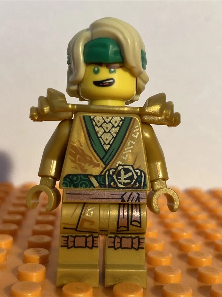 Lego Minifigure Ninjago njo640 / njo0640 Lloyd Golden Ninja - Legacy pre-owned - Image 1 of 1