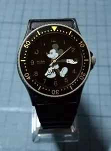 Disney SEIKO alba sports V451-0170 ser.212021 Mickey Mouse - Picture 1 of 4