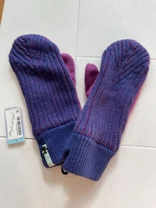 G040 LULULEMON IVIVVA GIRL GLOVES MITTEN SIZE M/L $34 - Picture 1 of 3