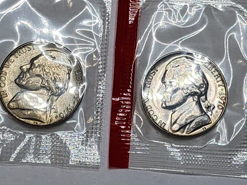 1970 S&D Jefferson Nickel -Uncirculated in Original Mint Cello **FREE SHIPPING** Cover
