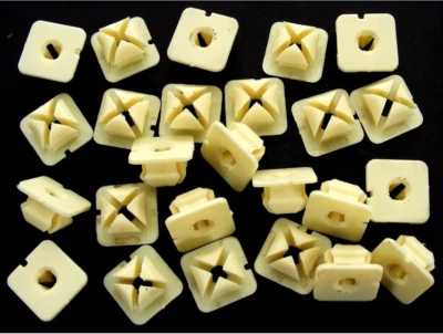 Tuercas de tornillo de nailon para camioneta GM - bisel, moldura, rejilla, cromo, etc. - 25 piezas - #090 Foto 1 de 4