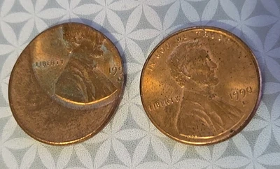 1990 Lincoln Cent Pair – 50% Off-Center Mint Error + Uncirculated – Same Bag – - Image 1 of 4