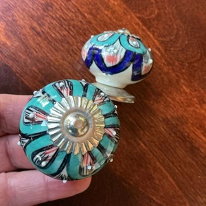2 Vintage Porzellan Deko Schubladengriffe Knöpfe Boho Stil - Bild 1 von 4